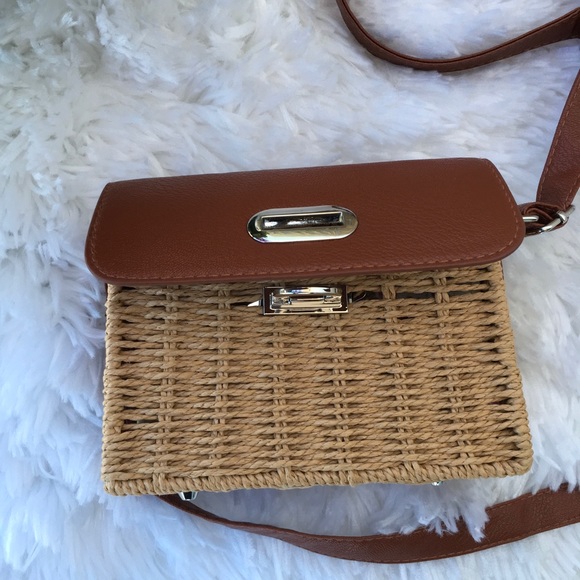 💐LAST💐FAUX LEATHER STRAW BOX SHOULDER BAG - Picture 4 of 6